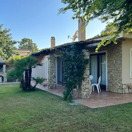 Martina A Villasimius, 150 Mt Dalla Spiaggia Di Porto Giunco, Con Ampio Giardino * וילסימיוס