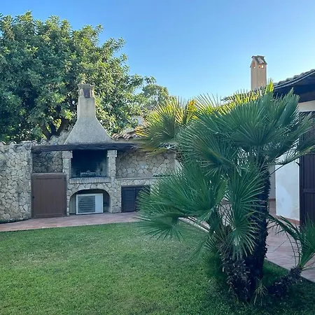 Martina A Villasimius, 150 Mt Dalla Spiaggia Di Porto Giunco, Con Ampio Giardino וילסימיוס
